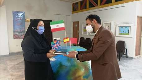  تجلیل از همکاران در کانون پرورش فکری سیستان و بلوچستان به مناسبت روز پدر